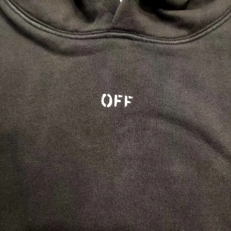 The top proven version OFF back light-up moon WHITE hooded sweatshirt OW jacket hoodie oversize same style for male and female couples stars. As a street fashion art in the luxury ranks, off white has always attracted many fans with its classic logo and trendy creativity. Not only is it an understanding of fashion, off white also intuitively reflects ♻️ environmental awareness in many works, and treats the world gently.  The kangaroo pocket adopts a special machine crimping process with externally shaped wiring. The brim of the hat is designed with threads, which is the first thing to look at when appraising.   The fabric is made of 480g terry cotton fabric with full drape.  Color: Black Size: XS-L P:430